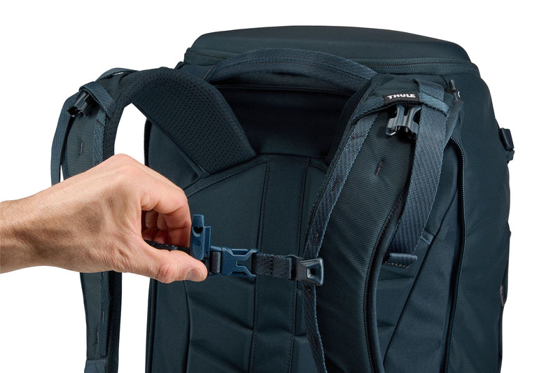 Thule Landmark 70L travel pack darkest blue Thule - Bars 4 Cars