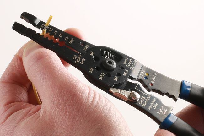 Laser Multi-Purpose Stripper, Crimper & Cutter Laser - Dynamic Drive