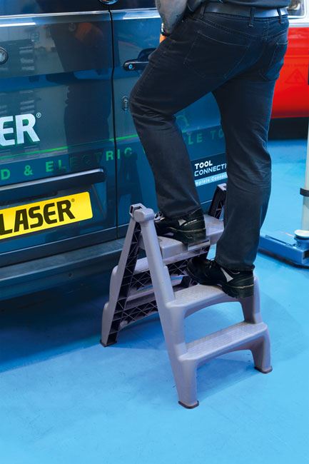 Laser Insulating Folding 3-Step Ladder Laser - Dynamic Drive