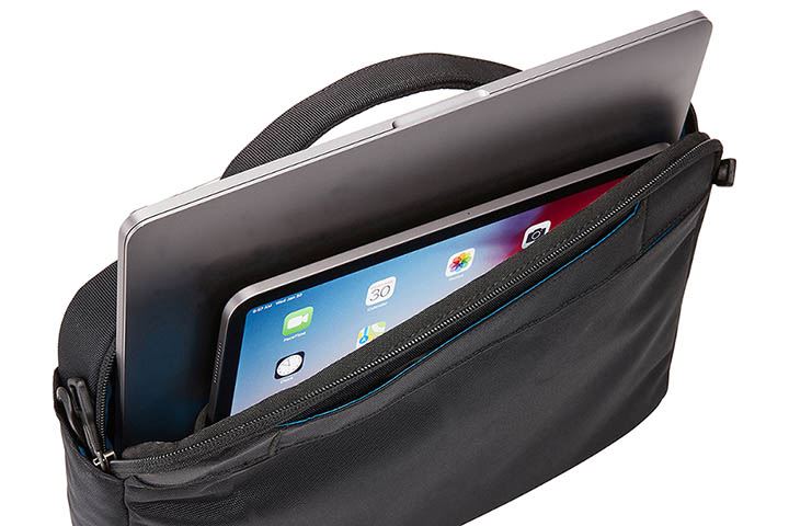 Thule Subterra attach MacBook 13" black Laptop bag Thule - Bars 4 Cars