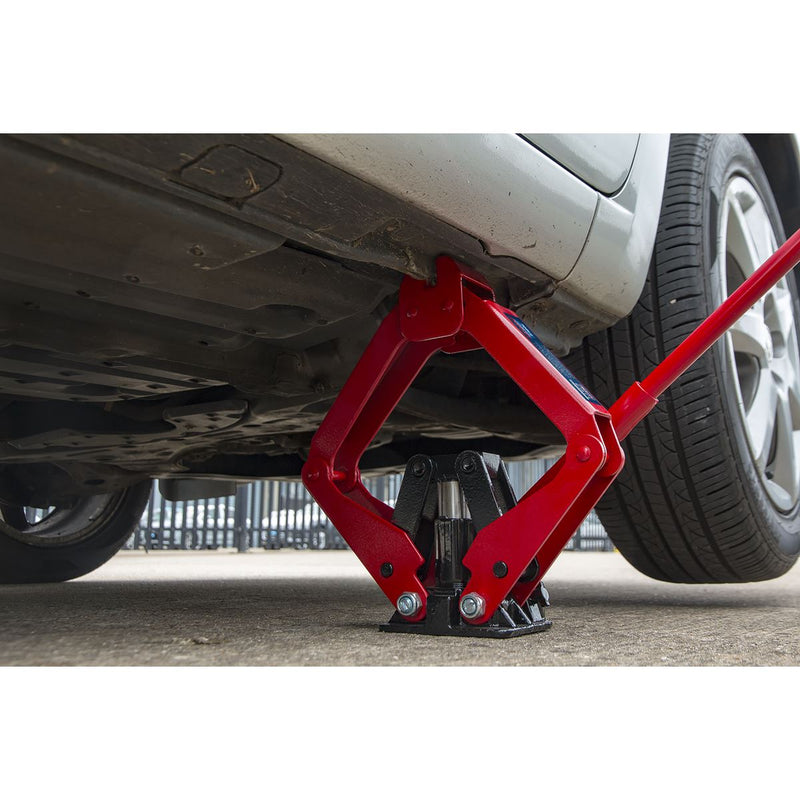 Sealey Hydraulic Scissor Jack 700kg HSJ07 Sealey - Dynamic Drive