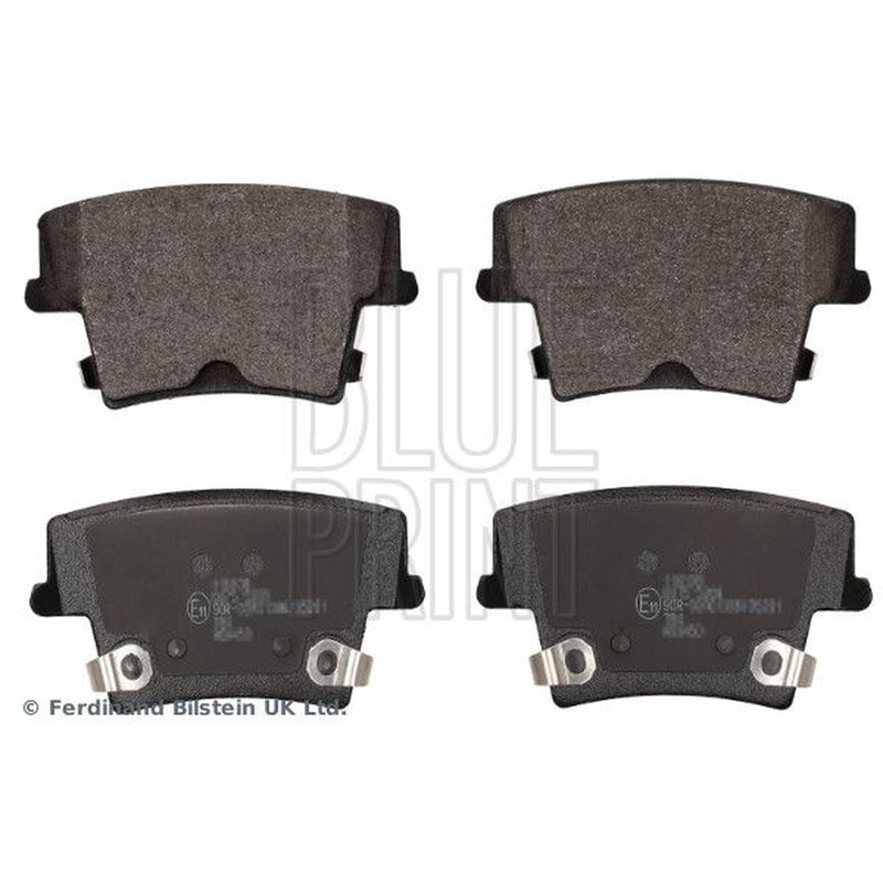 Blue Print Front & Rear Brake Discs & Pads fits Chrysler 300C 2004-2010 5.7