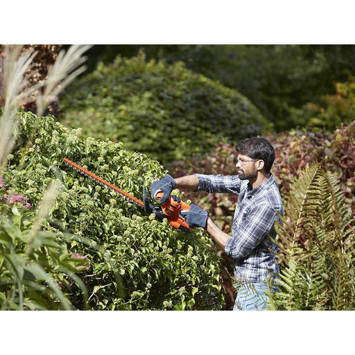 Black + Decker BEHT201 Hedge Trimmer 45cm 420W 240V BLACK + DECKER - Dynamic Drive