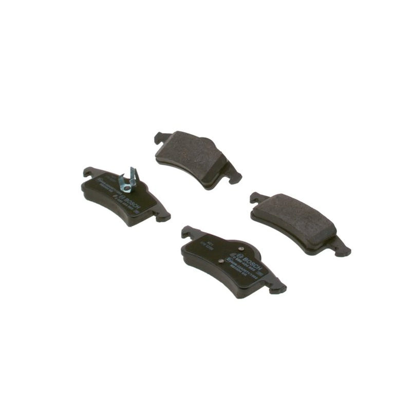 Bosch Front & Rear Pads fits Jeep Grand Cherokee 1999-2005 2.7 3.1 4.0 4.7