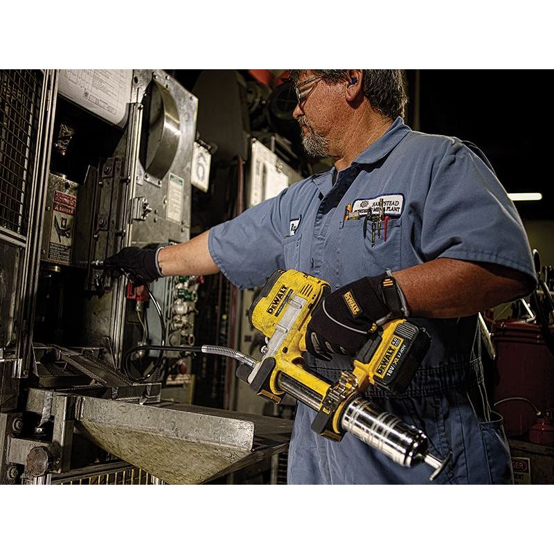 Dewalt Power Tools DCGG571M1 Cordless XR Grease Gun 18V 1 x 4.0Ah Li-ion DeWALT Power Tools - Dynamic Drive