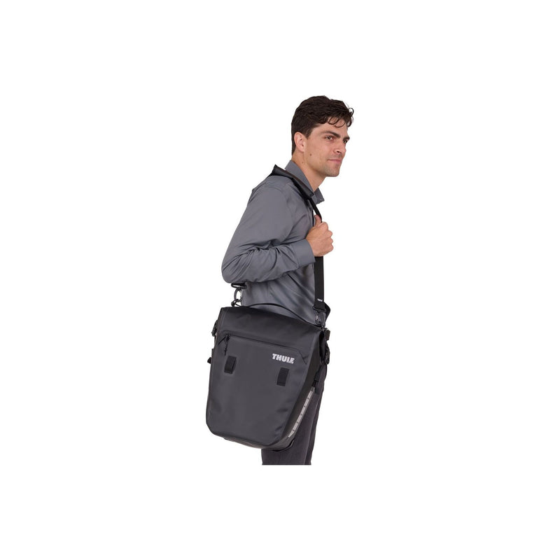 Thule Shield commuter pannier 22 L black Pannier Thule - Bars 4 Cars