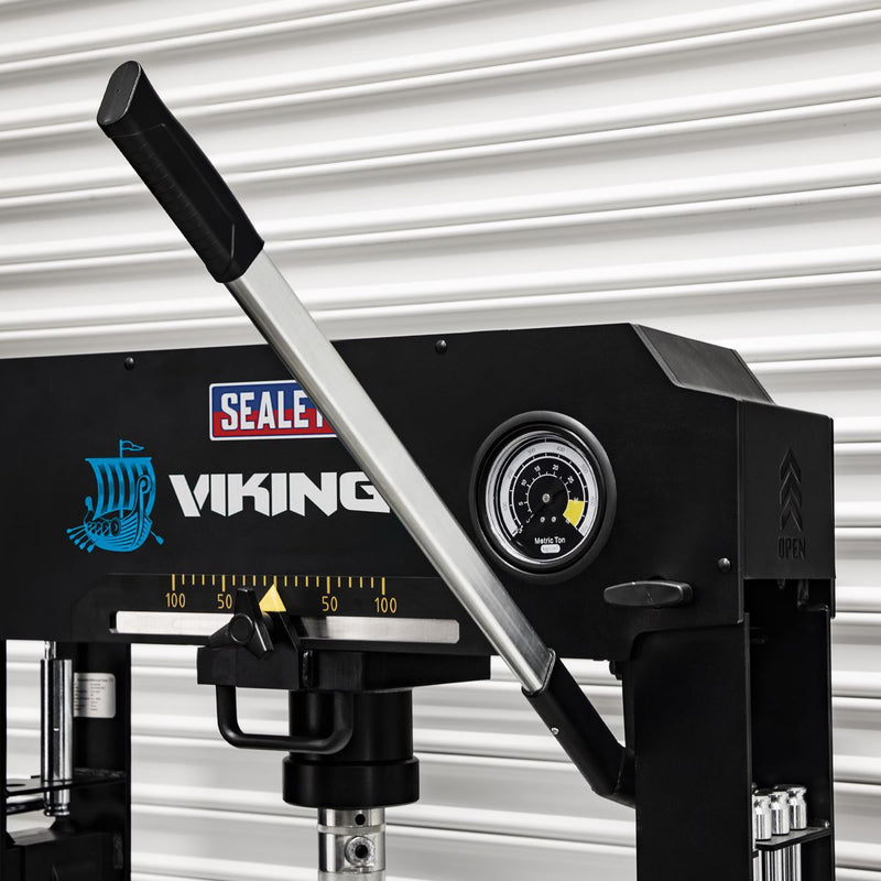 Sealey Viking Air/Hydraulic Press 30tonne Floor Type with Sliding Ram and Foot P Sealey - Dynamic Drive