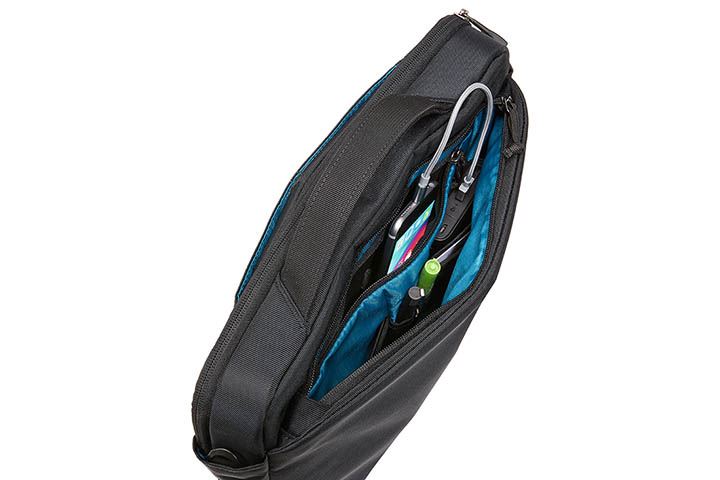 Thule Subterra attach MacBook 13" black Laptop bag Thule - Bars 4 Cars