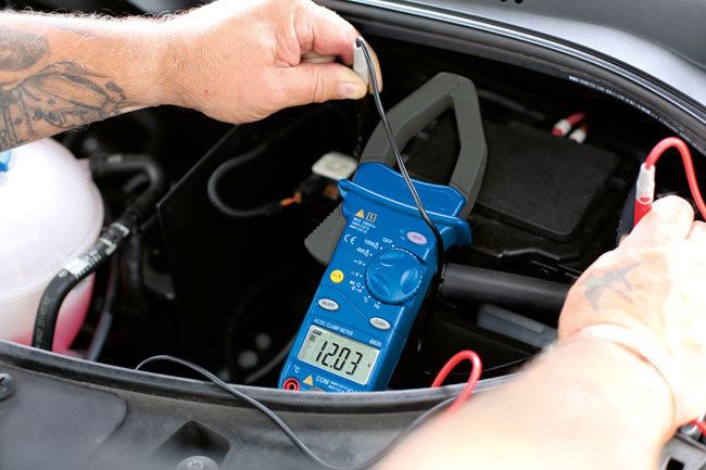 Laser Digital Clamp Meter CAT III - 600V Laser - Dynamic Drive