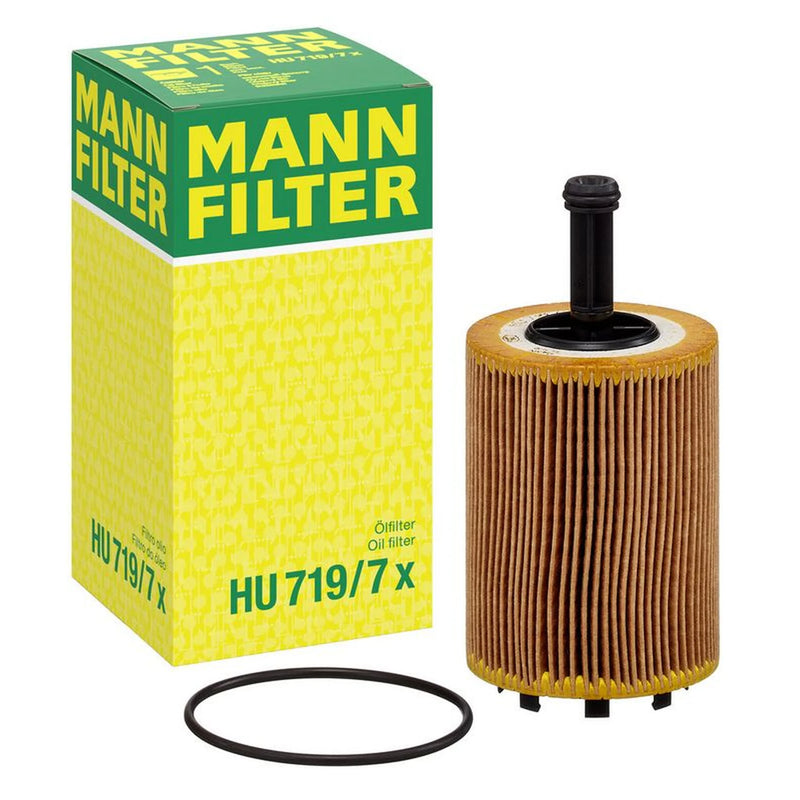 MANN-FILTER Service Kit with Air & Oil Filters fits VW Touareg 2003-2010 2.5