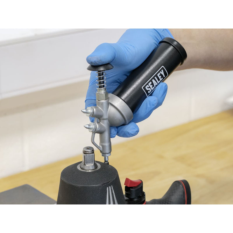 Sealey Mini Grease Gun Push Type AK55 Sealey - Dynamic Drive