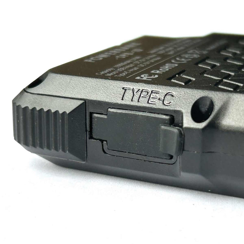 Wolf Outdoors SPB-10 Solar Power Bank Black Edition Wolf Outdoors - Dynamic Drive