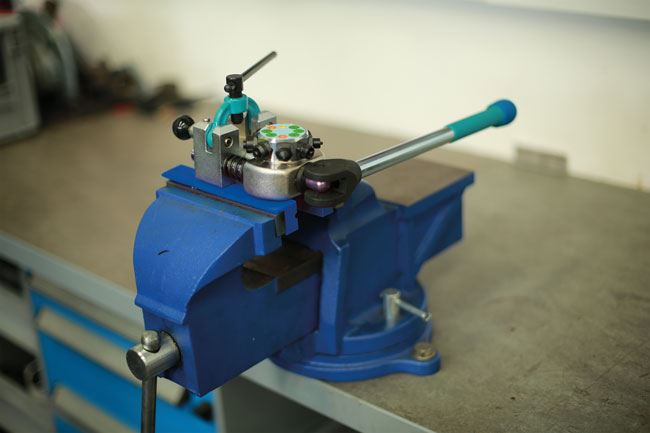 Laser Magnetic Multi-Groove Bench Vice Soft Jaws 155mm Laser - Dynamic Drive