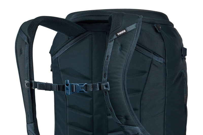 Thule Landmark 40L travel pack darkest blue Thule - Bars 4 Cars