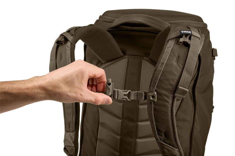 Thule Landmark 70L travel pack deep khaki Thule - Bars 4 Cars
