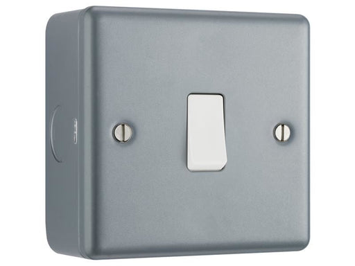 Masterplug Metal Clad 1-Gang 2-Way Light Switch Masterplug - Dynamic Drive