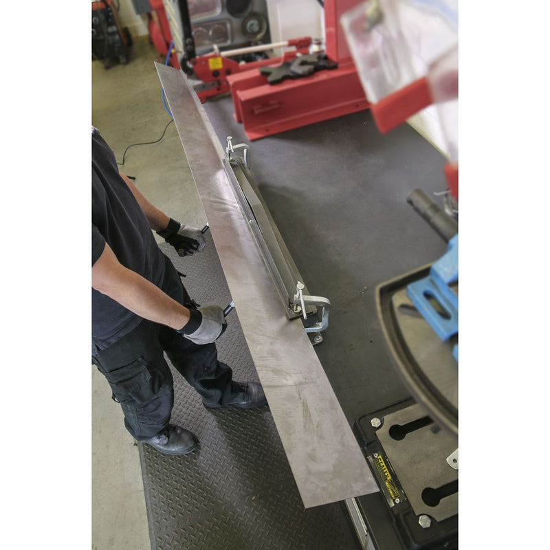 Sealey Vice/Bench Mounting Sheet Metal Folder 700mm TS01 Sealey - Dynamic Drive