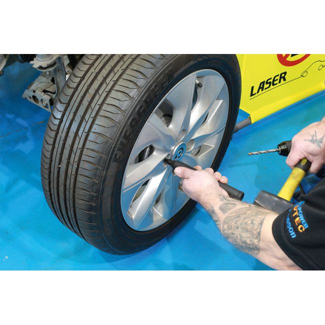 Laser Locking Wheel Nut Removal Kit - Lug Driller Laser - Dynamic Drive