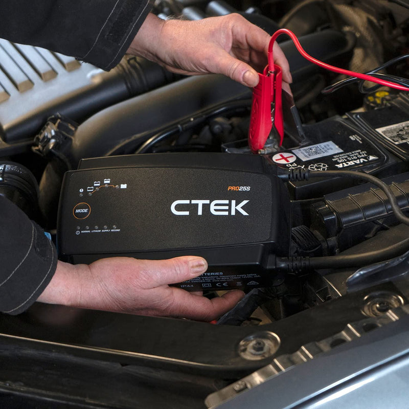 Hella Battery Charger 530 301-917 530 301-917 CTEK  - Dynamic Drive