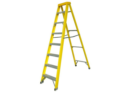 Zarges Fibreglass Swingback Steps Open, 2.15m Closed 2.38m 8 Rungs Zarges - Dynamic Drive