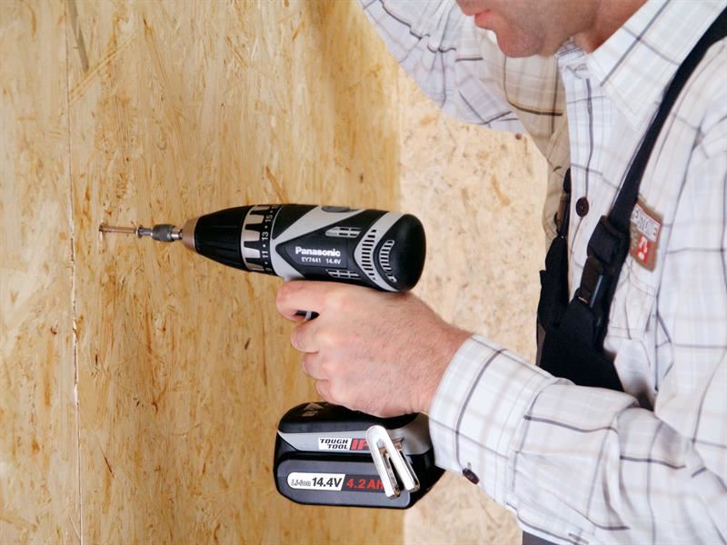 Panasonic EY7441LS2S Drill Driver 14.4V 2 x 4.2Ah Li-ion Panasonic - Dynamic Drive