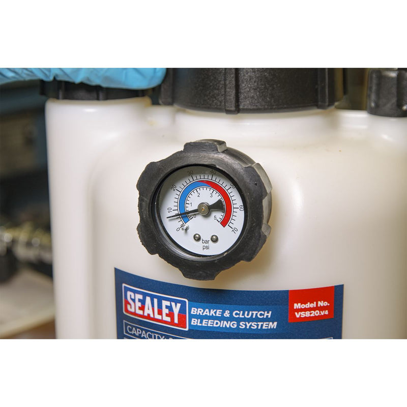 Sealey Brake & Clutch Bleeding System 2.5L VS820 Sealey - Dynamic Drive