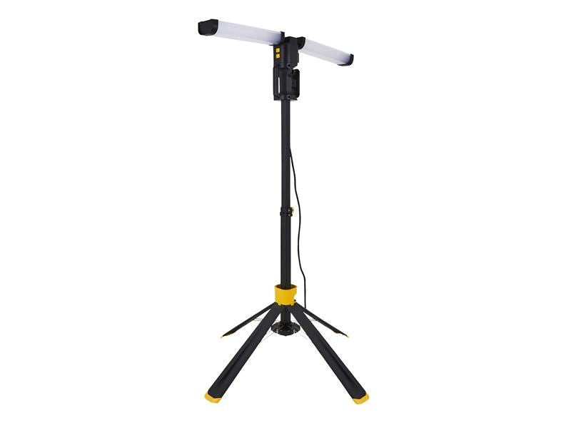 Stanley® Lighting Area Tower Light with Outlet Socket 8000 Lumens STANLEY® Lighting - Dynamic Drive