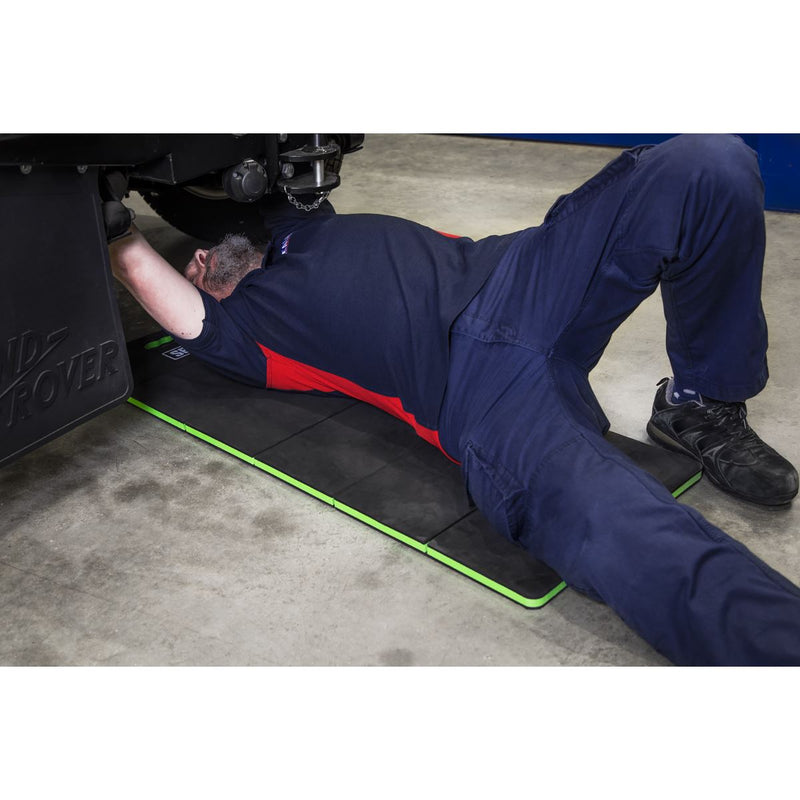 Sealey Folding Mechanic's Work Mat 23mm VS8582 Sealey - Dynamic Drive