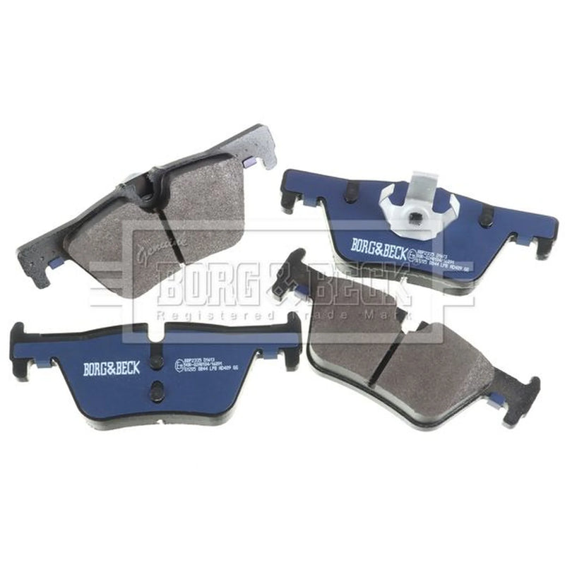 Borg & Beck Front Vented & Rear Vented Brake Discs & Pads fits BMW 3 2013-2016