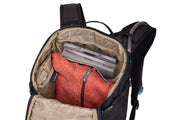 Thule AllTrail hydration pack 22L black Thule - Bars 4 Cars