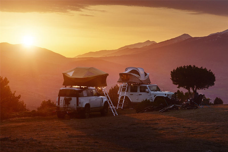 Thule Approach M two/three-person roof top tent fennel tan Thule - Bars 4 Cars