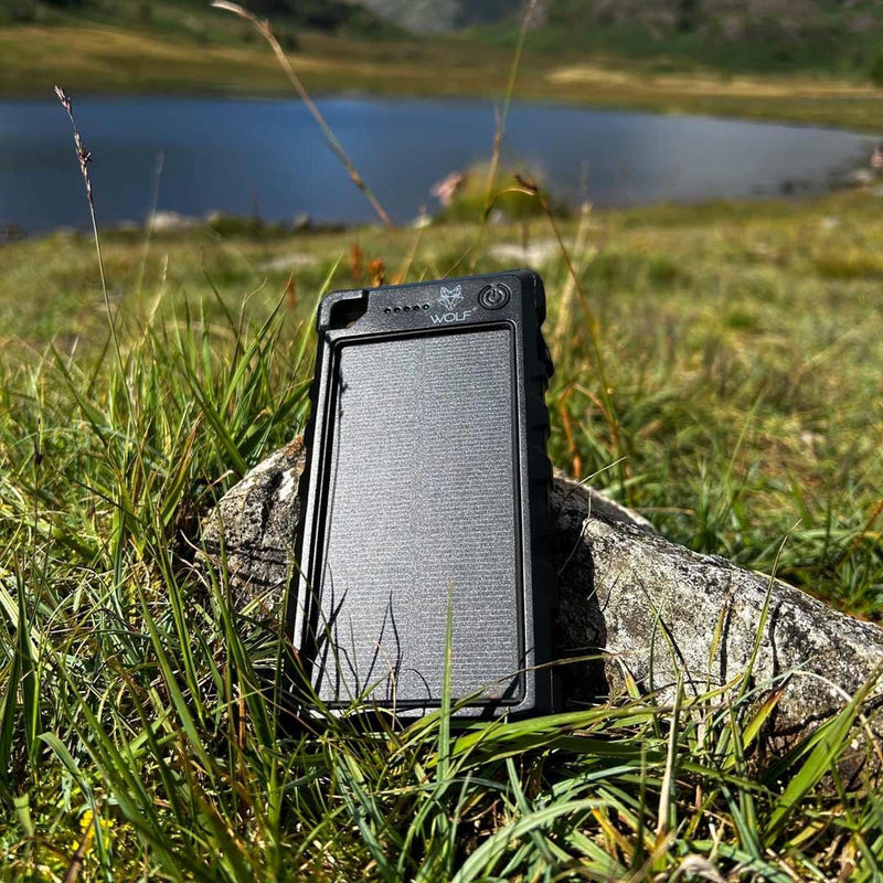 Wolf Outdoors SPB-10 Solar Power Bank Black Edition Wolf Outdoors - Dynamic Drive