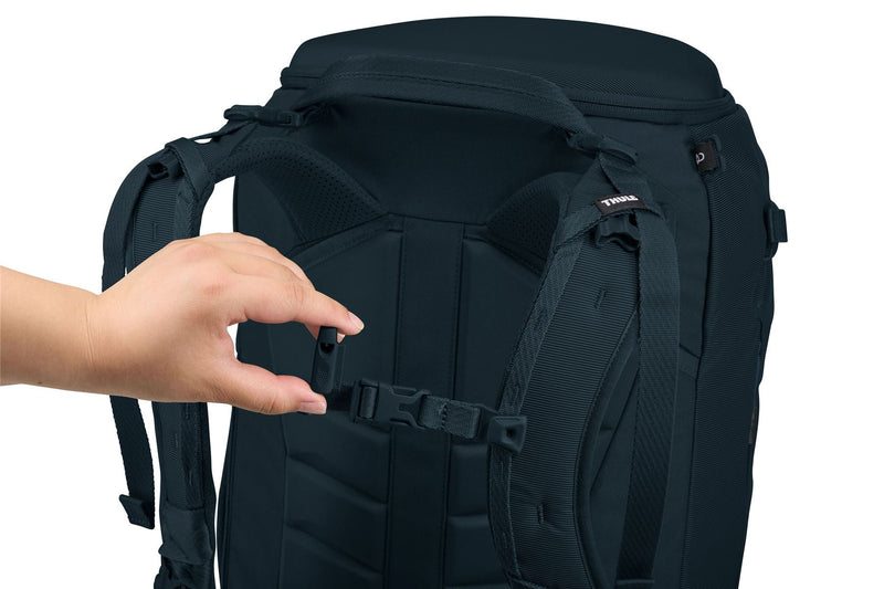 Thule Landmark 60L Women's travel pack darkest blue Thule - Bars 4 Cars