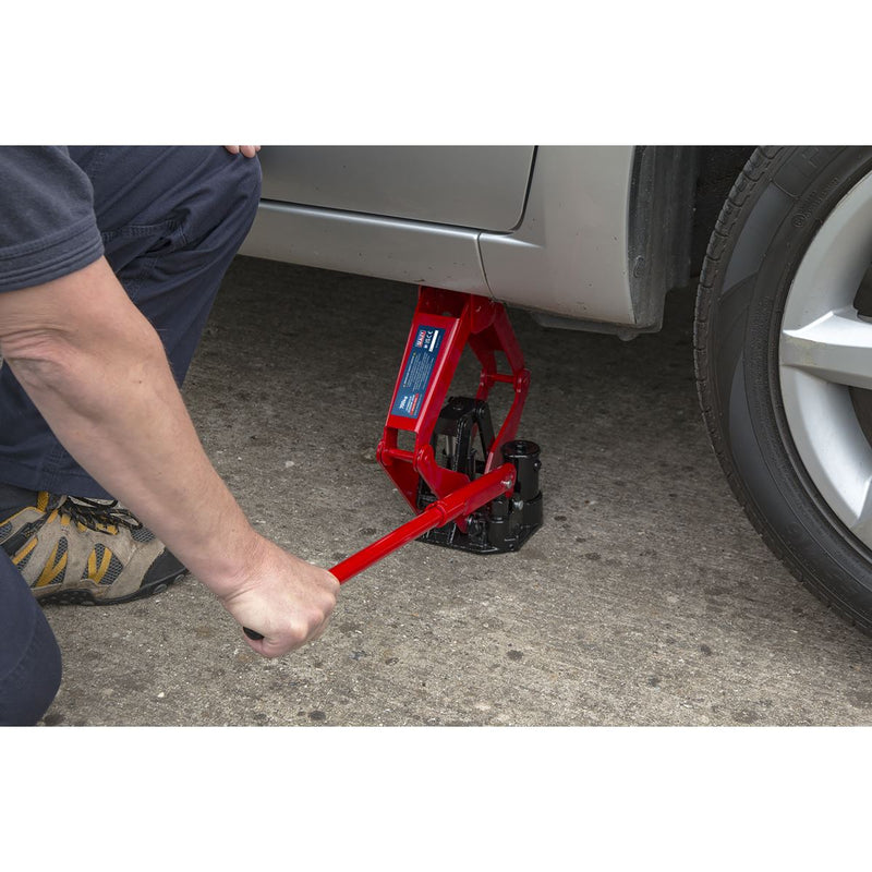 Sealey Hydraulic Scissor Jack 700kg HSJ07 Sealey - Dynamic Drive