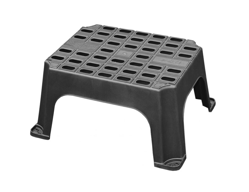 Milenco MGI Giant Single Plastic Step, angled studio shot on white background