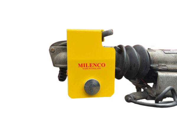 Milenco Knott Avonride hitchlock fitted to a caravan hitch, front view