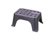 Milenco MGI plastic step, angled studio shot on white background